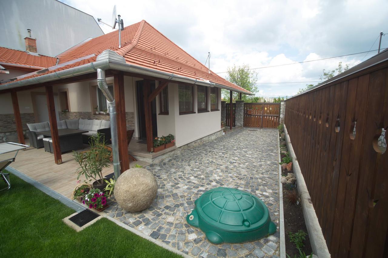 Holiday Home Podium Eger Esterno foto