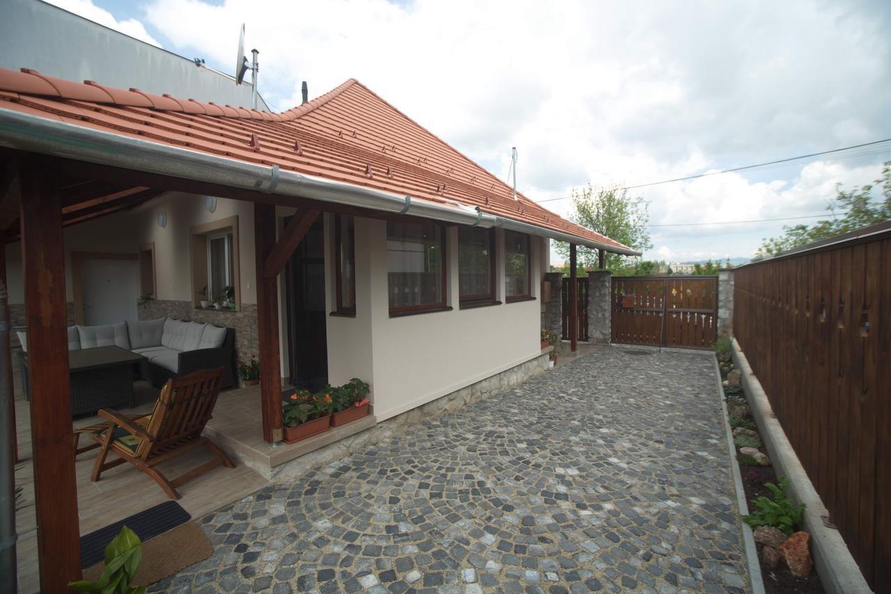 Holiday Home Podium Eger Esterno foto